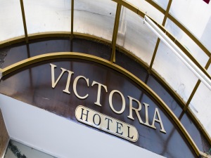 Victoria Hotel|escape